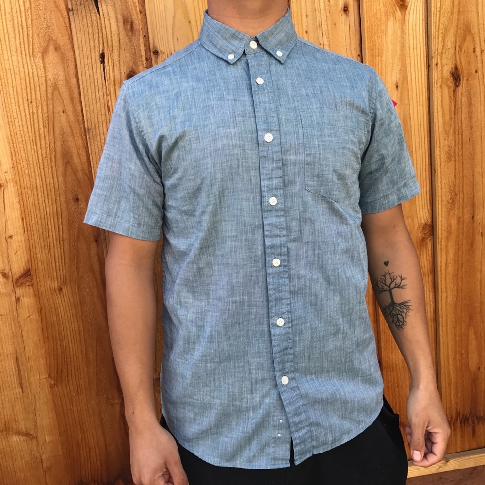 PATAGONIA BUTTON UP SHIRT!